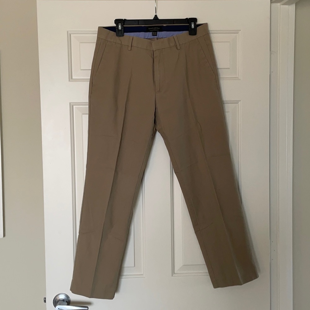 Banana Republic Khaki Non-Iron Dress Pant 32x30